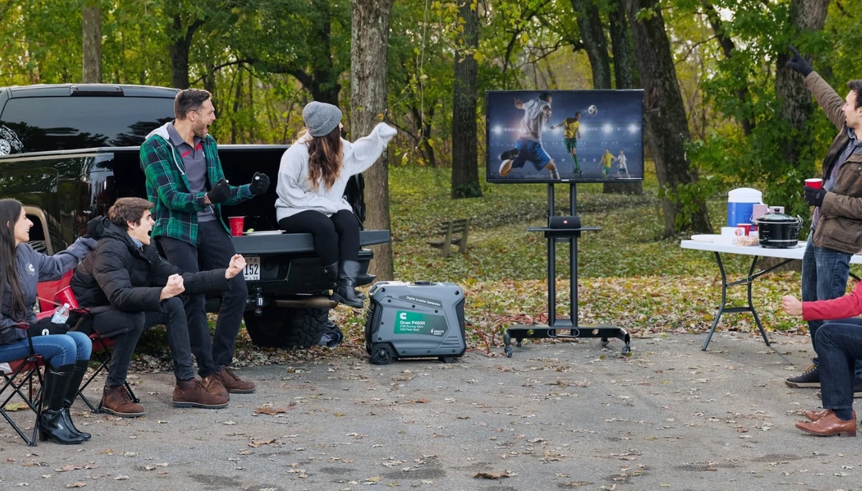 cummins-onan-p4500i-portable-inverter-generator-running-tv